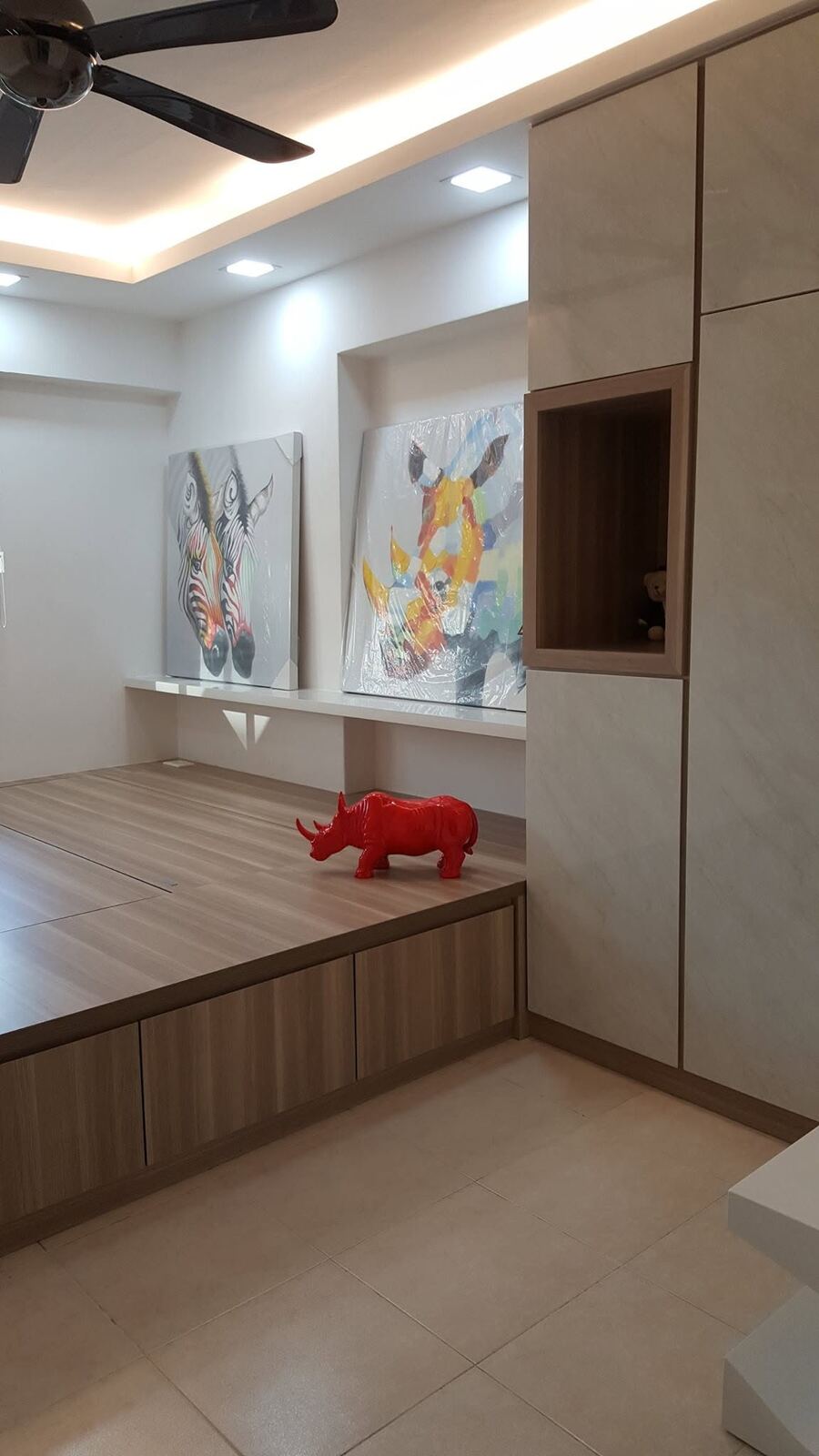 Platform room by Modern 9